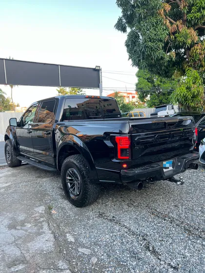 Ford F-150 Raptor Americana