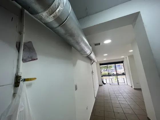Local En Arriendo Ubicado En Medellín Sector Belen Rosales (26495).
