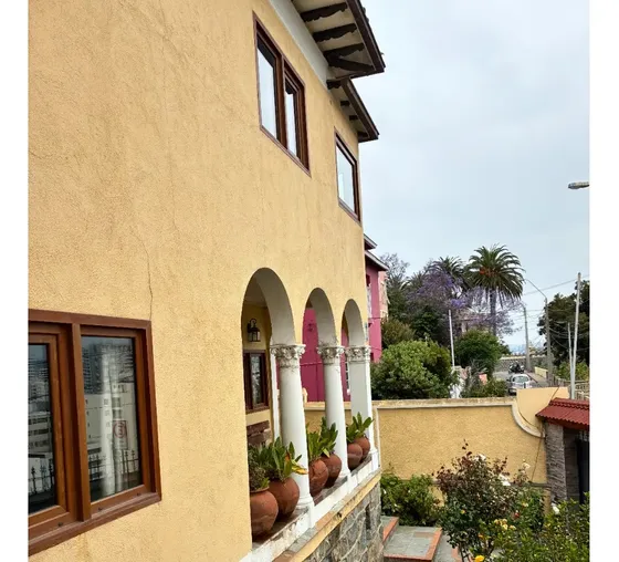 Oelckers Vende, Precioso Chalet Español, Cerro Castilo