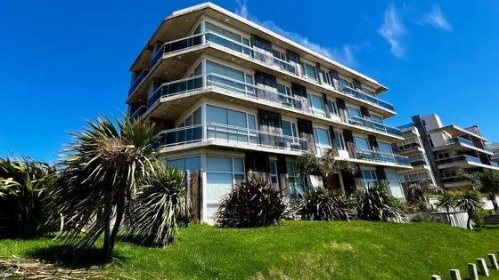 Alquiler Temporario Departamento 1 Dormitorio Ostende Con Cochera