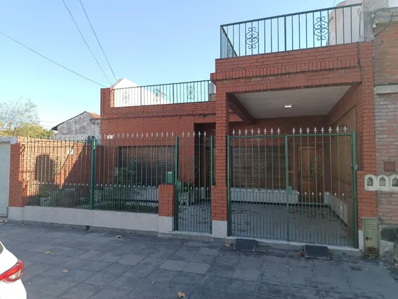 Casa De 3 Ambientes Con Gge