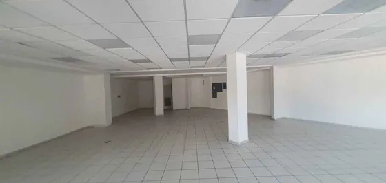 Local De 147m2 Planta Baja En Plaza Paseo Diamante