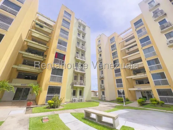 Comodo Apartamento En Venta, Conjunto Res. Villas Geicas, La Morita I, Maracay, Pozo De Agua, 25-24332 Mv