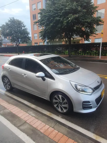 Kia Rio Spice R Summa 1.2