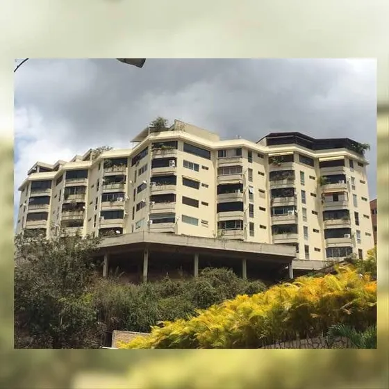 Apartamento En Alquiler Colinas De Bello Monte Equipado Moderno
