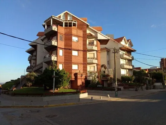 Alquiler Temporario Y Venta Dto 4 Amb +cochera Y Vista Al Ma