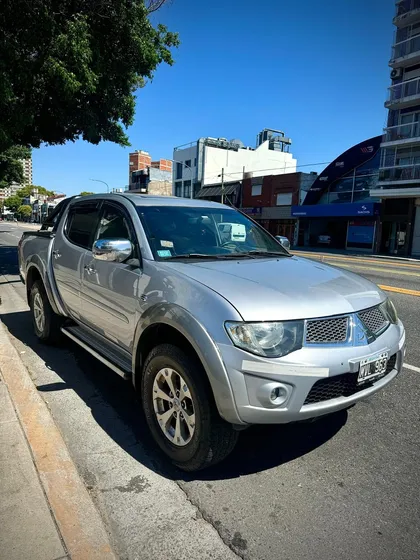 Mitsubishi L200 3.2 Cab Doble 4wd Cr 170cv At