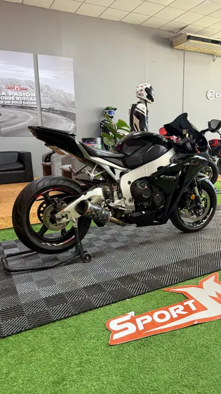 Honda Cbr 1000 Rr Fireblade