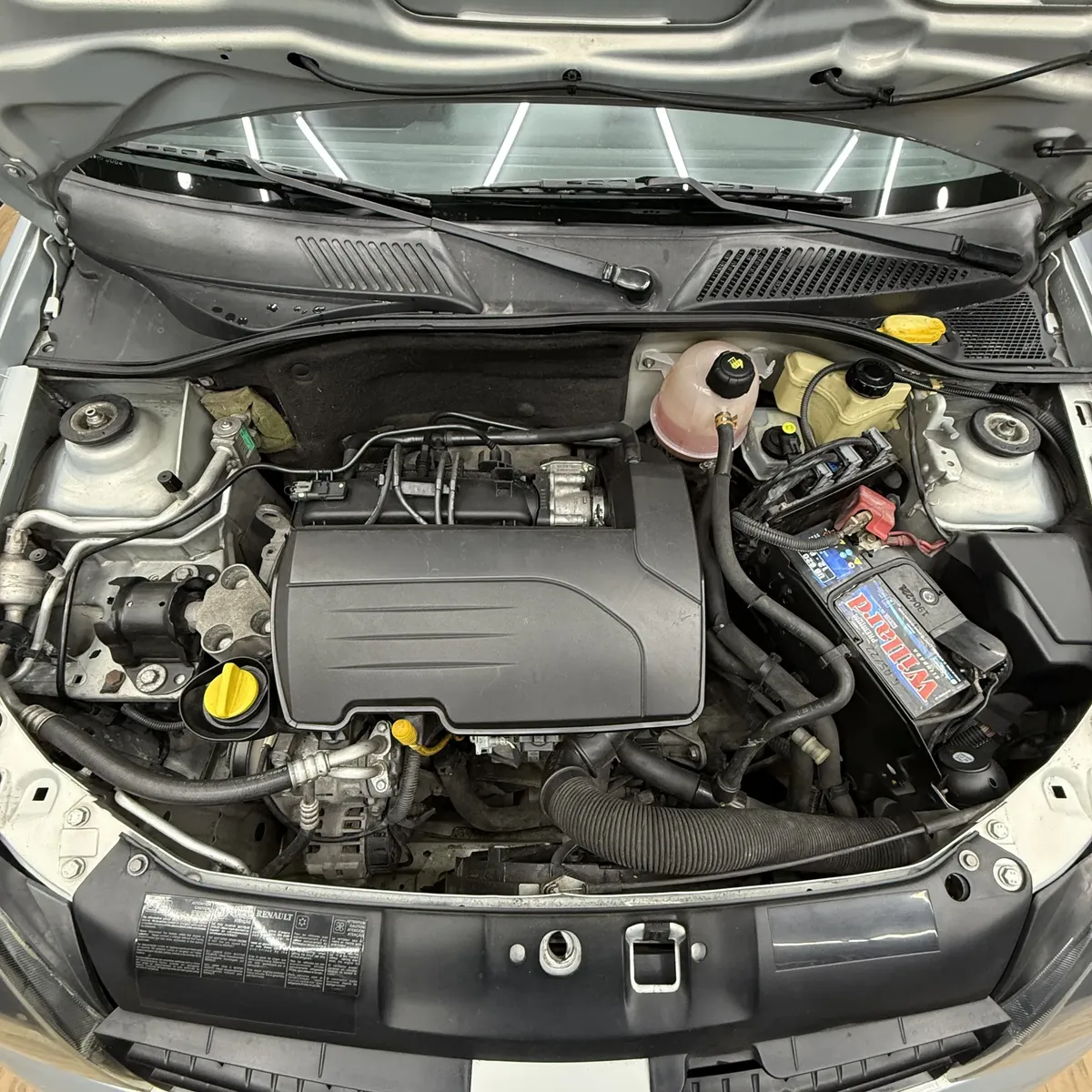 Renault Clio 1.2 Pack5181833992693555218