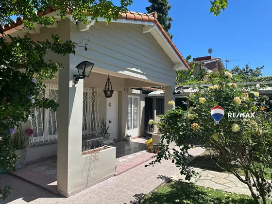 Casas En Venta La Plata Villa Elisa 4 Dormitorios