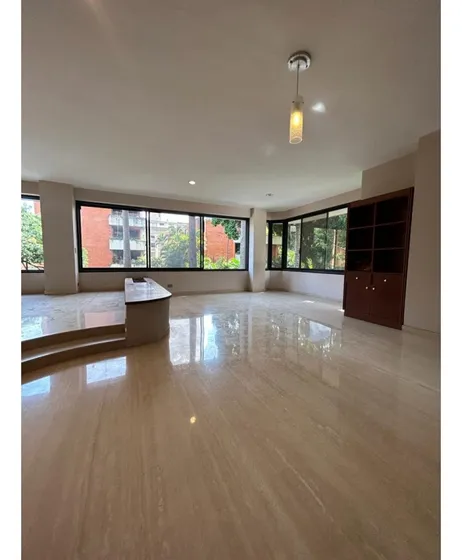 Se Vende/alquila Apartamento 270m2 La Castellana 4071