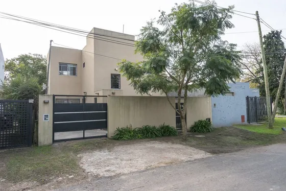 Venta Casa 4 Ambientes C/pileta En Tortuguitas