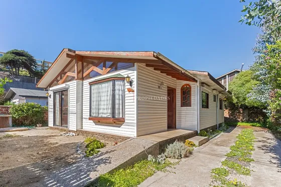 Excelente Casa En Laguna De Zapallar