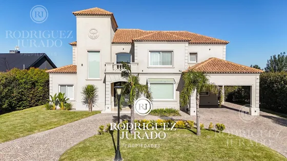 Casa De Super Categoría En Venta Haras Santa Maria Escobar