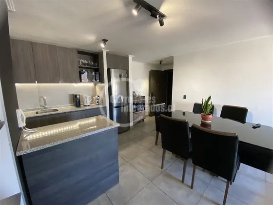 Departamento En Venta De 3 Dorm. En Macul