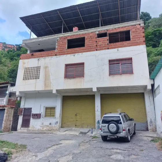 Edificio Comercial Y Residencial 