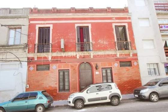 Oportunidad De Inversion: Venta De Hospedaje Hotel Pensión. Precio De La Propiedad Con Llave Incluida. Muy Buena Renta, 30 Habitaciones, 457m2. Bajó De Precio De U$ 550mil A U$470mil. Llamenos. Oferta