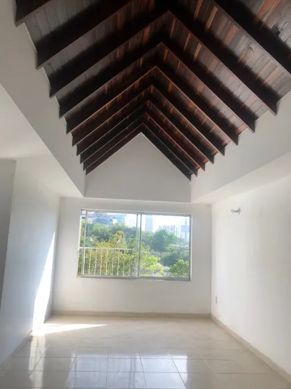 Apartamento En Venta En Cabecera Del Llano, Br La Floresta, 125mts, Esquinero, Cerca Al Parque La Flora. 4 Habitaciones, 3 Baños, 2 Parqueaderos, Piscina Infantil