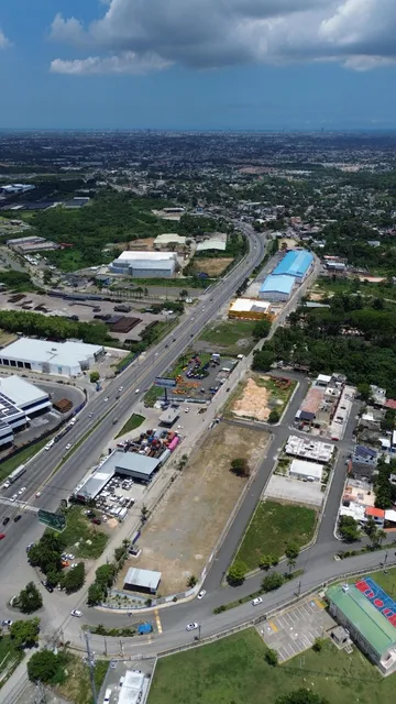 En Alquiler Solar En La Aut. Duarte Km 22 De 5670 Metros A Pasos De Metaldon 