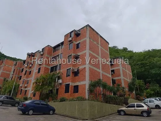 Norma Piña Rah Vende Bonito Apartamento En Excelente Zona De Valencia, Las Chimeneas, Rodeado De Vegetación, Excelente Clima, Conjunto Cerrado. # 26-21863 *** Solo Clientes Directos ***