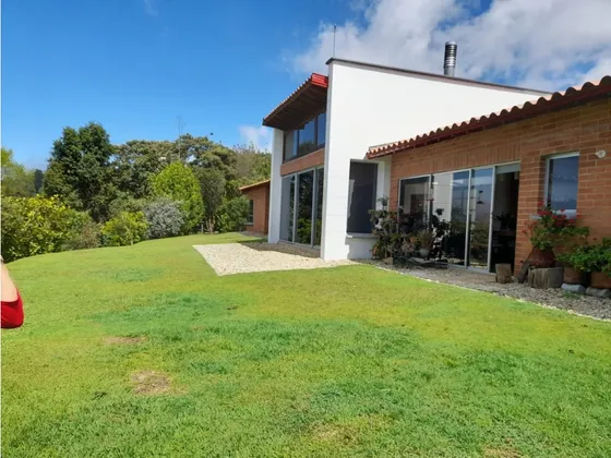 Venta Finca En Medellin, Alto De Las Palmas, Sector Acuarela.