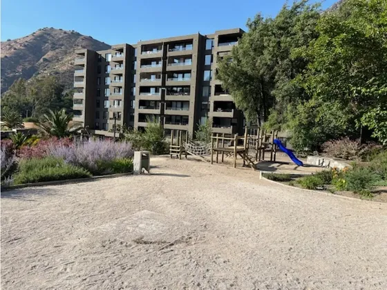 Condominio Wayku / Camino La Pirámide