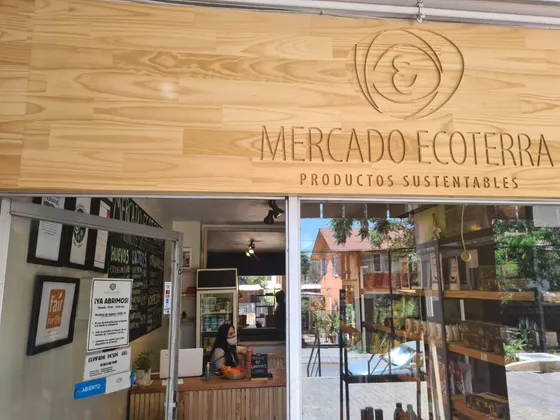 Se Vende Oficina-tienda Con Bodega Extra  Excelente Ubicaci