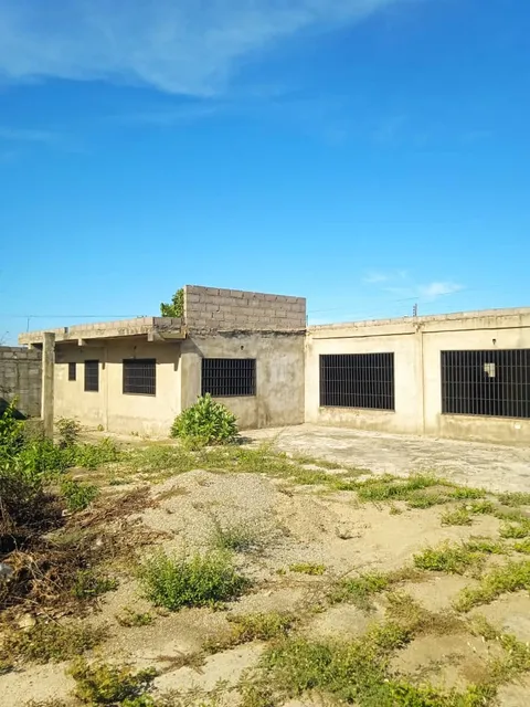 Terreno Con Bienhechuría Higuerote