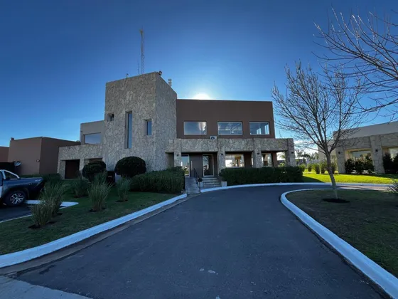 Terreno/lote En Venta En El Barrio La Alameda- Canning