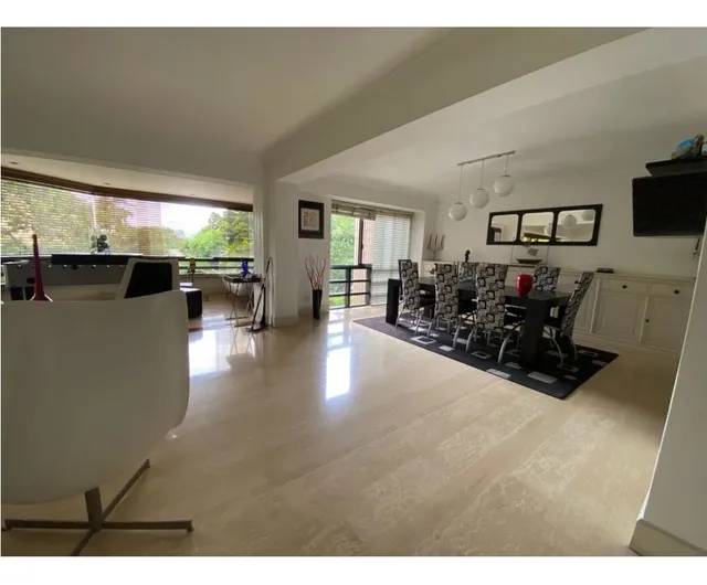 Hermoso Apartamento En Venta En La Castellana, Chacao, Bv