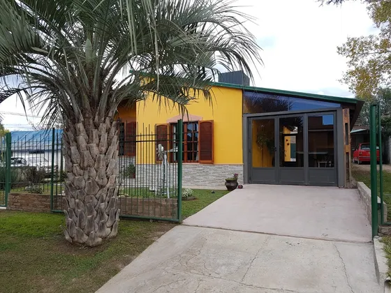 Linda Casa + Departamento En Playas De Oro, Villa Carlos Paz, Cercana Al Río.