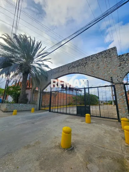 Apartamento En El Valle De El Espiritu Santo, Municipio García, Isla De Margarita Cod: 1838