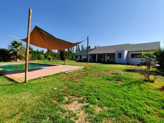 Casa Arriendo Grandes Espacios 5 Dormitorios Piscina