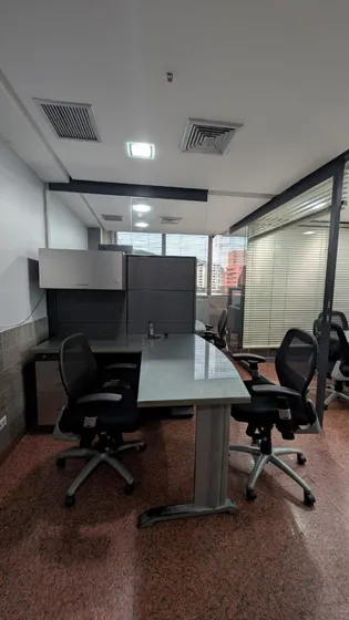 Oficina En Venta, En Cc Trigaleña Plaza, Valencia Carabobo, Ja