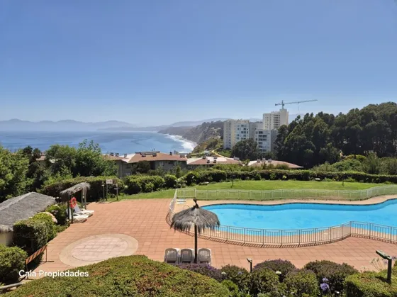 Una Vista Y Orientación Sensacional En Costa Quilen