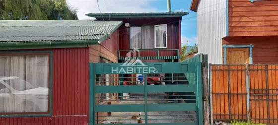Casa En Venta De 4 Dorm. En Coihaique