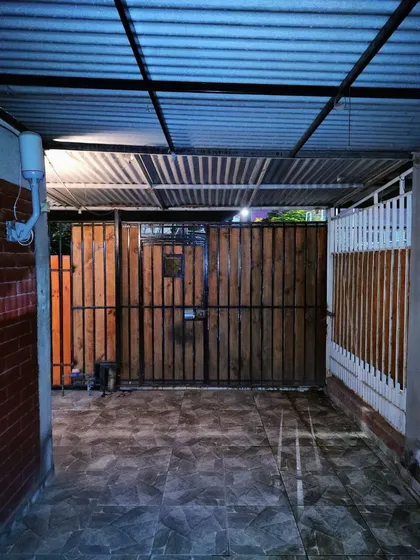 Venta Casa 2 Pisos, 3d, 1b, 3e, 74 M2 Utiles, 81 M2 Terreno