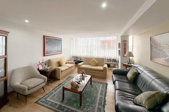 Apartamento En Venta En Alhambra. Cod V6937