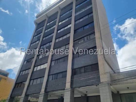Rahdeleste  25-9296 Oficina De Oficina En El Centro De La Ciudad De Barquisimeto En Comodo,moderno Y Seguro Edificio