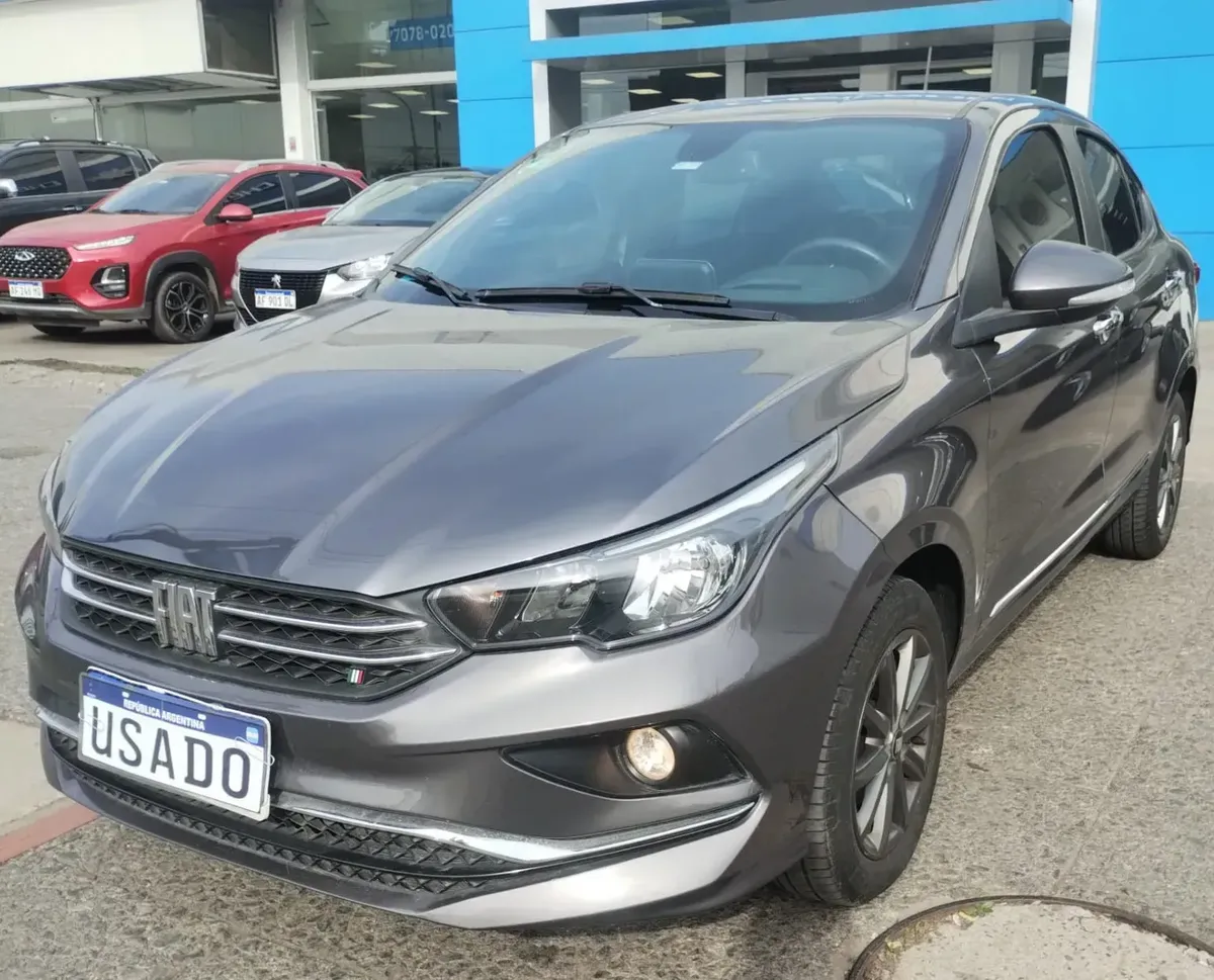 Fiat Cronos 1.3 Stile Mt5443774775204454422