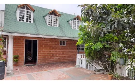 Chalet  Con Anexo En La Navera Vía Pozo De Rosa Lagunetica Los Teques