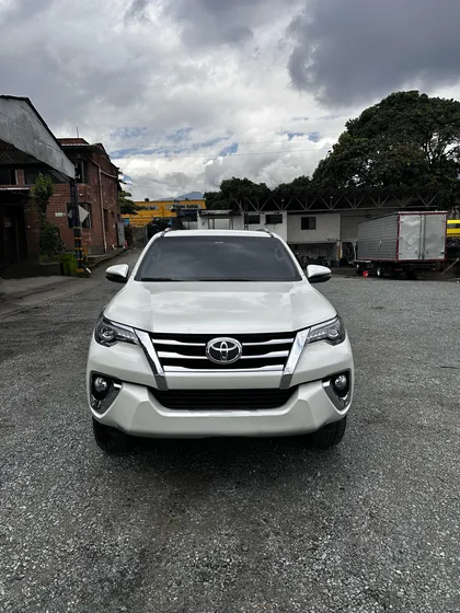 Toyota Fortuner 2.8l