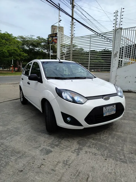 Ford Fiesta Automatico