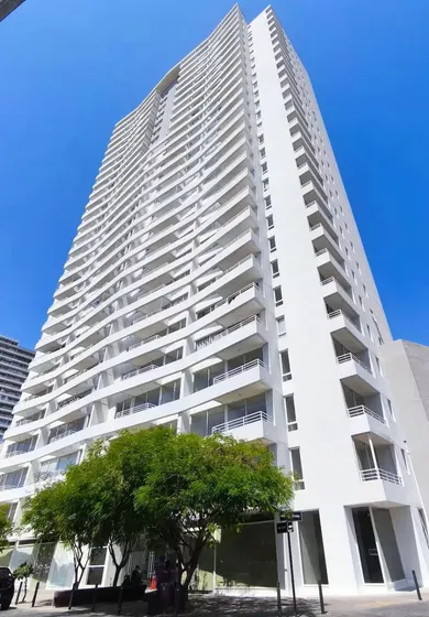 Edificio Life / Obispo Labbé