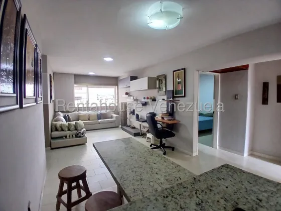Bonito Y Comodo Apartamento Alquiler Guaicay 25-23842 Ar