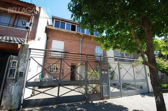 Dúplex Venta Vicente Lopez 5 Ambientes Cochera Jardin