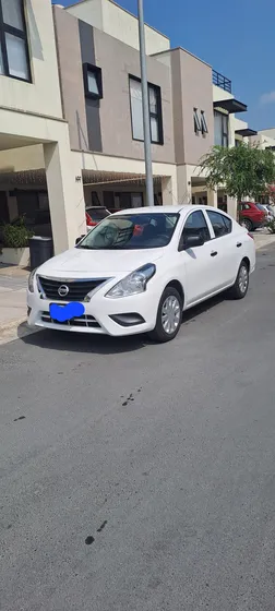 Nissan Versa 1.6 Advance Mt