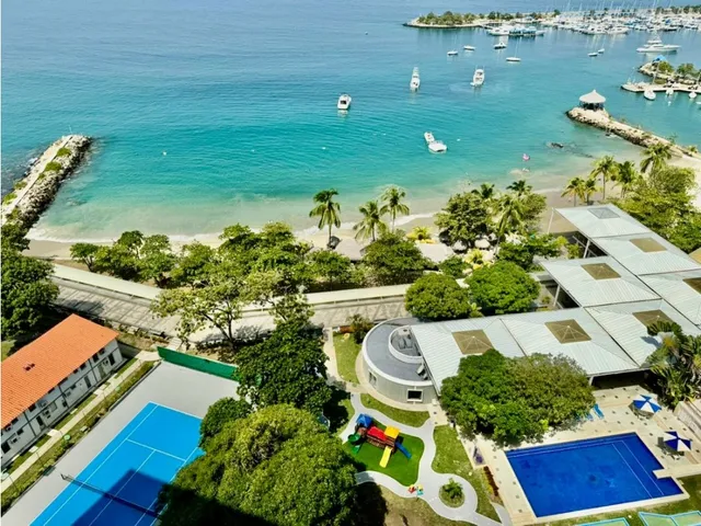 Se Vende Apto 87m2 2h/2b Playa Azul