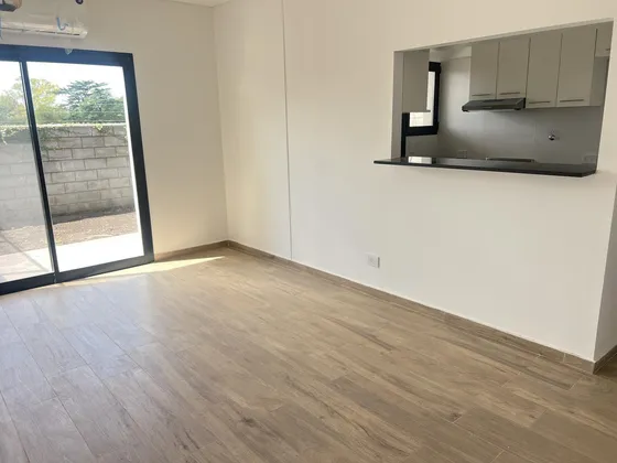 Venta 2 Ambientes Amapolas Vivir En Verde