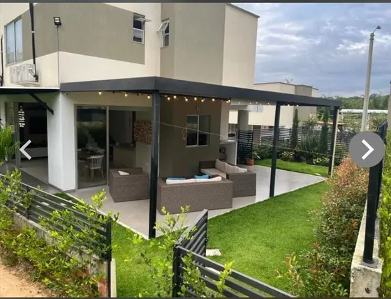 Venta  Hermosa Casa Campestre Condominio Jamundi (fv)